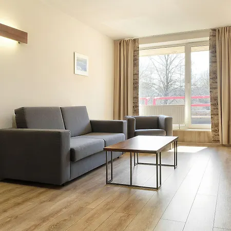 Pirita Marina & فندق