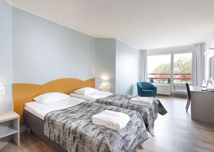 Отель Pirita Marina & 3*