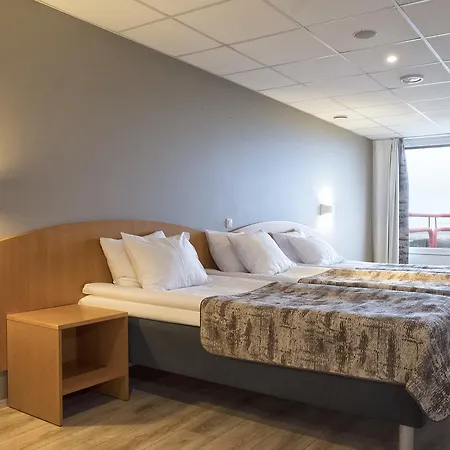 Pirita Marina & Отель 3*